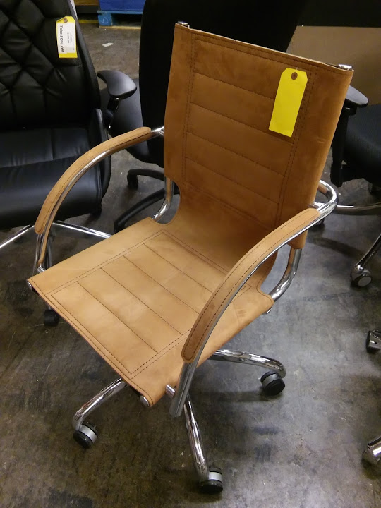 Modern Office Chair Safco Flaunt Manager S Chair In Camel